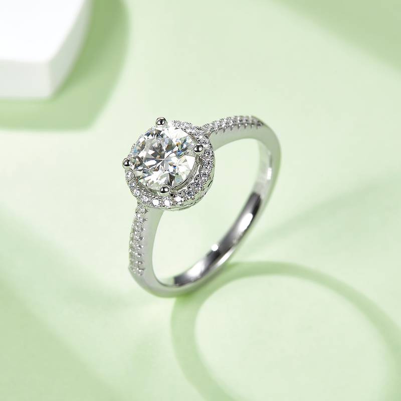 直臂豪华圆包S925银镀白金MoissaniteWomen's Ring1ctD级